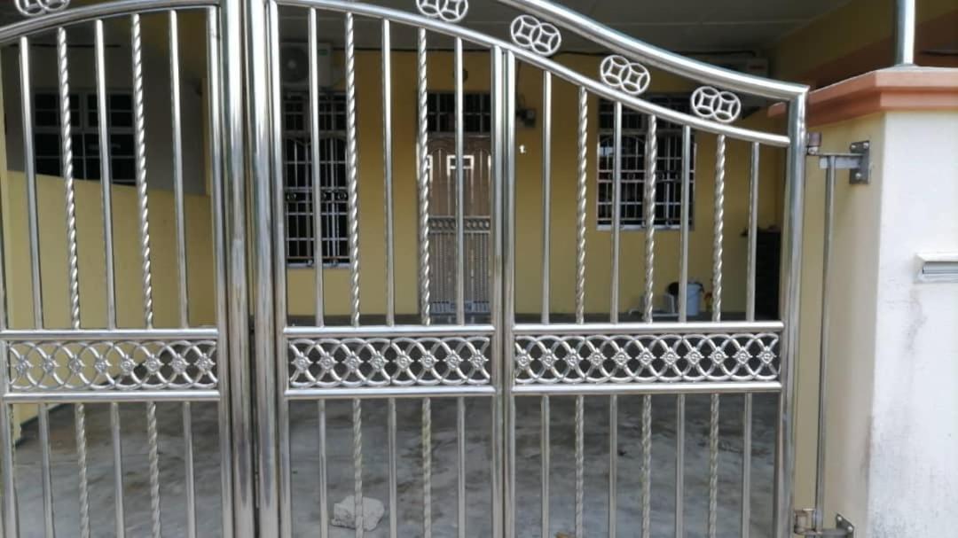 E&Y Homestay Kuala Rompin Luaran gambar